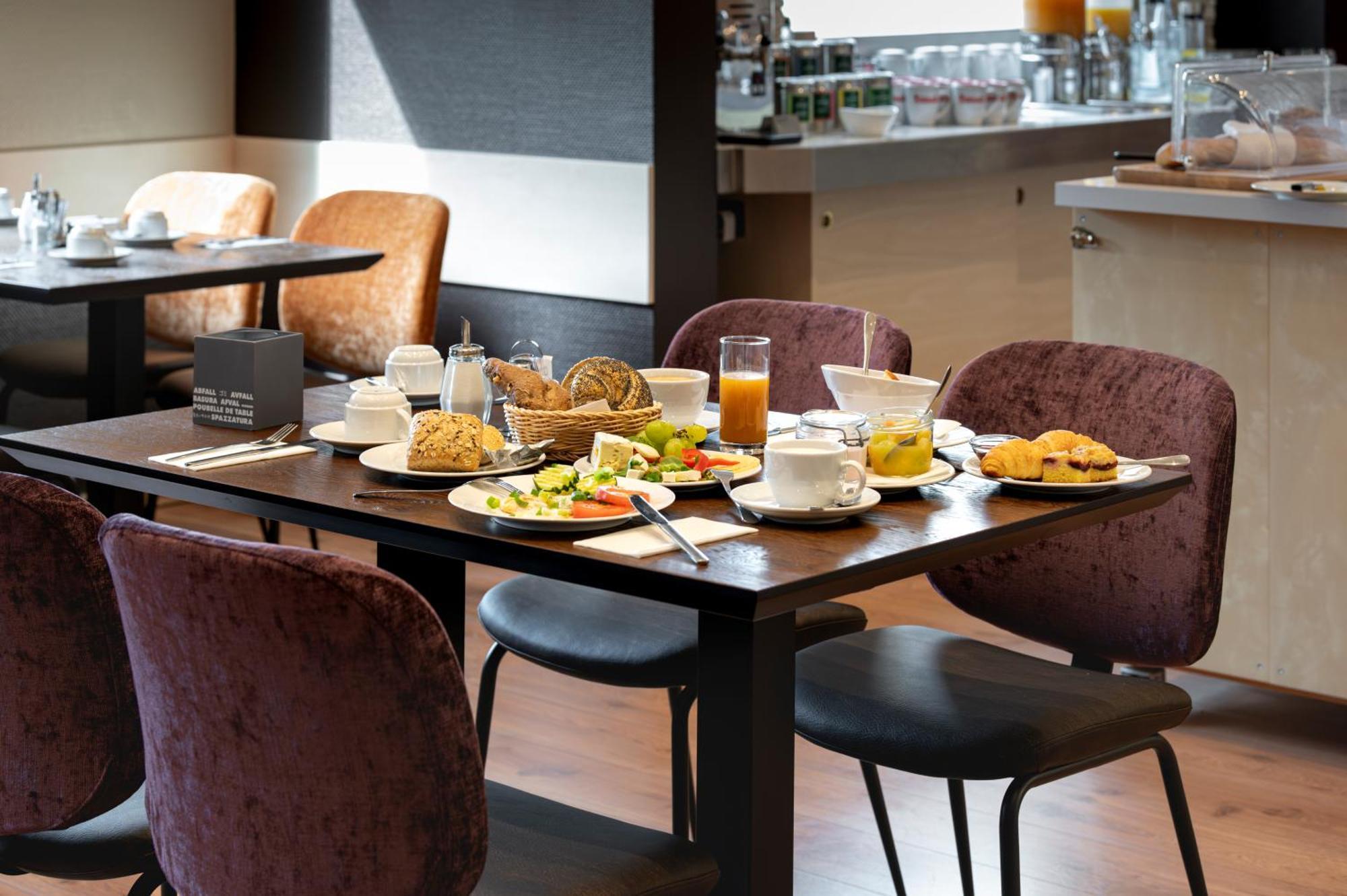 Hotel Astra Ντίσελντορφ Εξωτερικό φωτογραφία