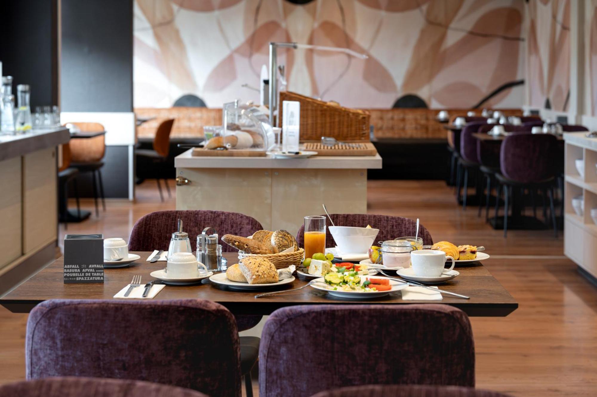Hotel Astra Ντίσελντορφ Εξωτερικό φωτογραφία