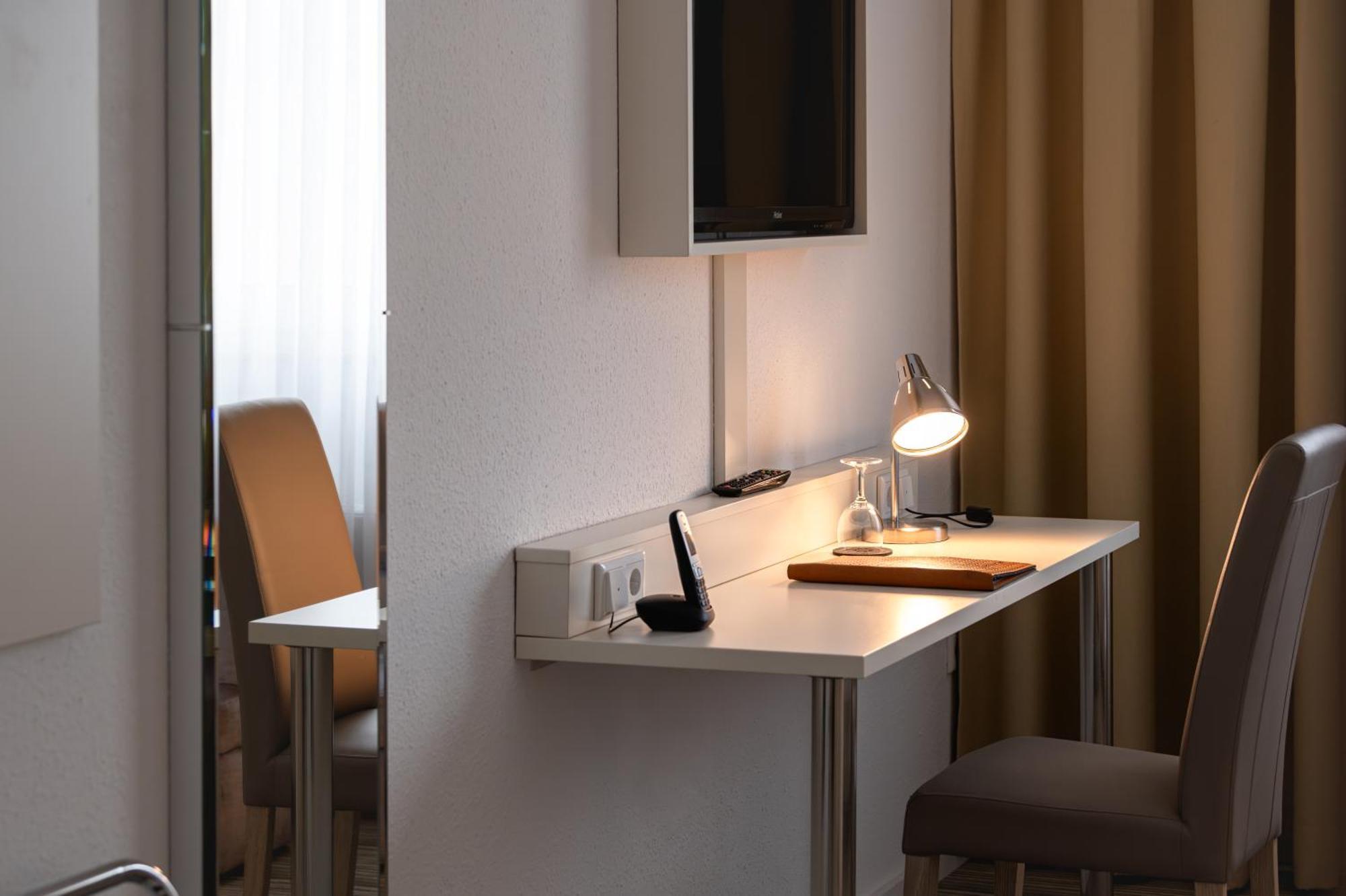 Hotel Astra Ντίσελντορφ Εξωτερικό φωτογραφία
