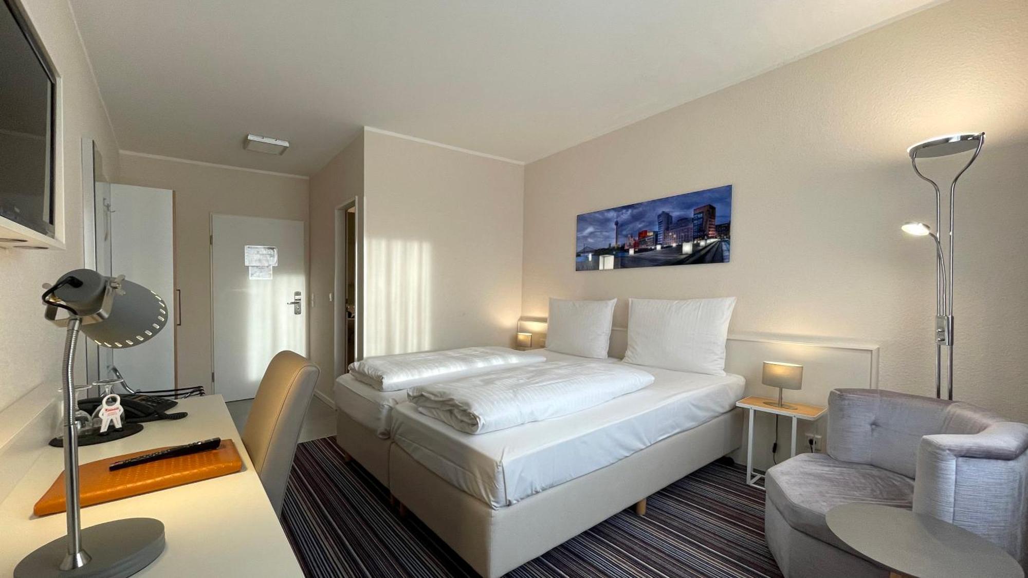 Hotel Astra Ντίσελντορφ Εξωτερικό φωτογραφία